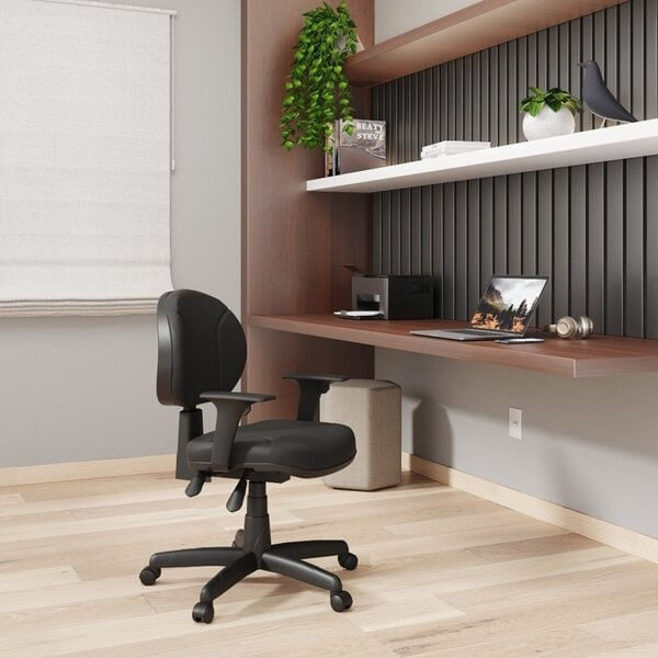 Cadeira ergonomica para escritorio com ajuste lombar e bracos regulaveis