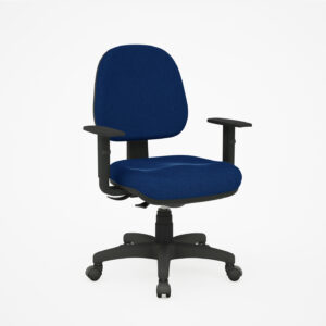 Cadeira de escritório ergonômica Back System azul em tecido, com braços fixos pretos, base estrela de nylon e rodízios.