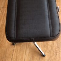 Tripé Apoio de Perna Regulável para Manicure, Pedicure e Podologia | 15 Cores — Cadeira Escritório IND photo review