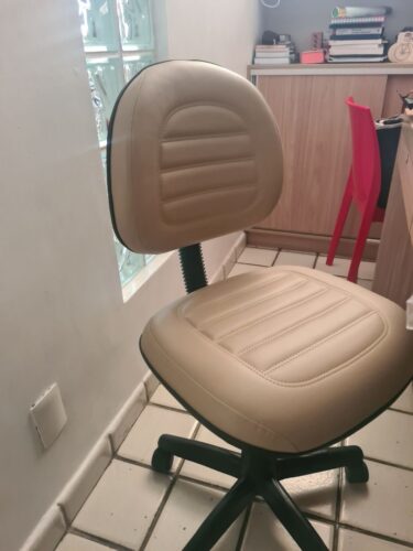 Cadeira Executiva Belluno Giratória em Couro Sintético com Regulagem de Altura | Escritório, Home Office e Recepção — Cadeira Escritório IND photo review