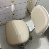 Mocho 2009 com Aro de Apoio para os Pés — para Consultório Odontológico e Bancada Alta | Encosto Regulável, Acabamento Cinza, 135 kg | 17 Cores — Cadeira Escritório IND photo review