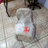 Mocho com Aro de Apoio para os Pés — para Bancada Alta, Maca e Cadeira de Paciente | Encosto Regulável, Acabamento Preto, 135 kg | 19 Cores — Cadeira Escritório IND photo review