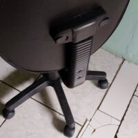 Mocho Giratório com Encosto e Regulagem a Gás | Estética, Massagem, Tatuagem e Consultório | 13 Cores — Cadeira Escritório IND photo review