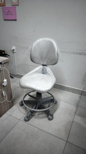 Cadeira Giratória para Nail Designer e Manicure com Encosto e Regulagem a Gás | 28 Cores — Cadeira Escritório IND photo review