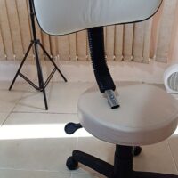 Mocho Giratório com Encosto e Regulagem a Gás | Estética, Massagem, Tatuagem e Consultório | 13 Cores — Cadeira Escritório IND photo review