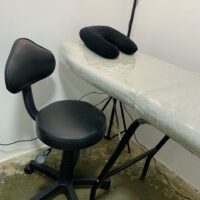 Mocho Verona Giratório sem Encosto com Regulagem a Gás | Estética, Tatuagem, Clínica e Laboratório | 16 Cores — Cadeira Escritório IND photo review