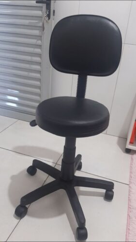 Mocho Giratório com Encosto e Regulagem a Gás | Estética, Massagem, Tatuagem e Consultório | 13 Cores — Cadeira Escritório IND photo review