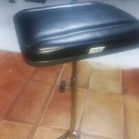 Tripé Apoio de Perna Regulável para Manicure, Pedicure e Podologia | 15 Cores — Cadeira Escritório IND photo review