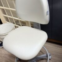 Cadeira Giratória para Nail Designer e Manicure com Encosto e Regulagem a Gás | 28 Cores — Cadeira Escritório IND photo review