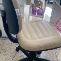 Cadeira Executiva Belluno Giratória em Couro Sintético com Regulagem de Altura | Escritório, Home Office e Recepção — Cadeira Escritório IND photo review