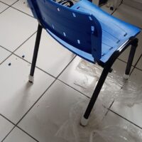 Cadeira Iso Escolar com Tampo | Estrutura Fixa Empilhável para Escola, Igreja e Auditório — Cadeira Escritório IND photo review