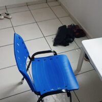 Cadeira Iso Escolar com Tampo | Estrutura Fixa Empilhável para Escola, Igreja e Auditório — Cadeira Escritório IND photo review