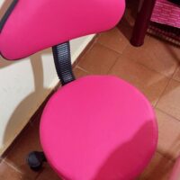 Mocho Verona Giratório sem Encosto com Regulagem a Gás | Estética, Tatuagem, Clínica e Laboratório | 16 Cores — Cadeira Escritório IND photo review
