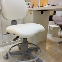 Cadeira Giratória para Nail Designer e Manicure com Encosto e Regulagem a Gás | 28 Cores — Cadeira Escritório IND photo review