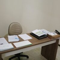 Cadeira Executiva Belluno Giratória em Couro Sintético com Regulagem de Altura | Escritório, Home Office e Recepção — Cadeira Escritório IND photo review