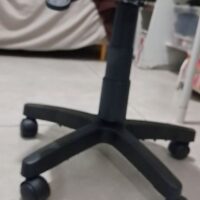 Mocho Verona Giratório sem Encosto com Regulagem a Gás | Estética, Tatuagem, Clínica e Laboratório | 16 Cores — Cadeira Escritório IND photo review