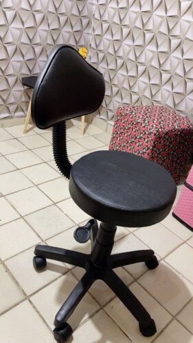 Mocho Verona Giratório sem Encosto com Regulagem a Gás | Estética, Tatuagem, Clínica e Laboratório | 16 Cores — Cadeira Escritório IND photo review
