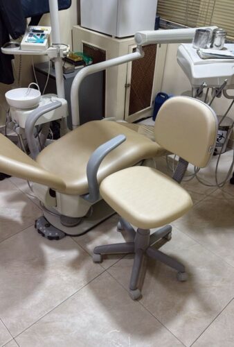 Mocho Profissional para Bancada Baixa — Entrada da Linha, sem Aro | Acabamento Cinza, Altura 44–54 cm, 110 kg | 31 Cores — Cadeira Escritório IND photo review
