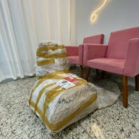 Mocho 2009 com Aro de Apoio para os Pés — para Consultório Odontológico e Bancada Alta | Encosto Regulável, Acabamento Cinza, 135 kg | 17 Cores — Cadeira Escritório IND photo review