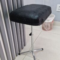 Tripé Apoio de Perna Regulável para Manicure, Pedicure e Podologia | 15 Cores — Cadeira Escritório IND photo review