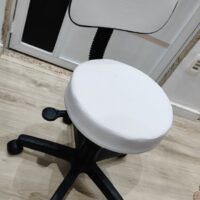 Mocho Giratório com Encosto e Regulagem a Gás | Estética, Massagem, Tatuagem e Consultório | 13 Cores — Cadeira Escritório IND photo review