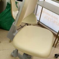 Mocho com Encosto de Regulagem em Profundidade — para Quem Divide o Mocho ou Tem Tronco Curto/Longo | Acabamento Cinza, 135 kg | 24 Cores — Cadeira Escritório IND photo review