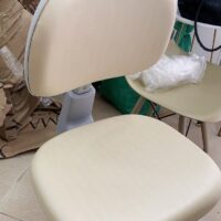 Mocho com Encosto de Regulagem em Profundidade — para Quem Divide o Mocho ou Tem Tronco Curto/Longo | Acabamento Cinza, 135 kg | 24 Cores — Cadeira Escritório IND photo review