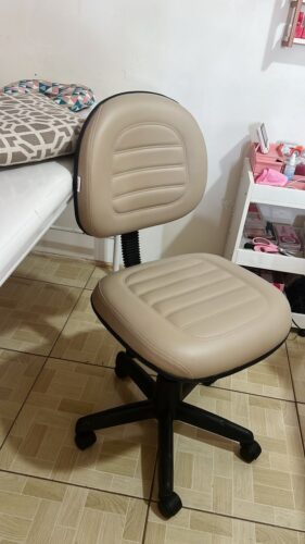 Cadeira Executiva Belluno Giratória em Couro Sintético com Regulagem de Altura | Escritório, Home Office e Recepção — Cadeira Escritório IND photo review