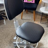 Cadeira Giratória para Nail Designer e Manicure com Encosto e Regulagem a Gás | 28 Cores — Cadeira Escritório IND photo review