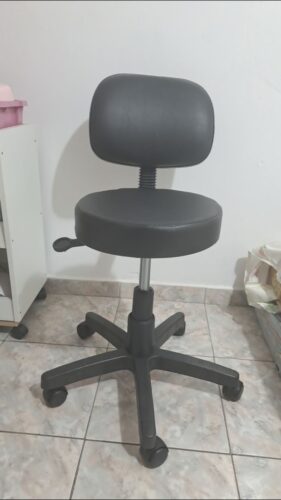 Mocho Giratório com Encosto e Regulagem a Gás | Estética, Massagem, Tatuagem e Consultório | 13 Cores — Cadeira Escritório IND photo review