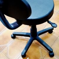 Mocho Verona Giratório sem Encosto com Regulagem a Gás | Estética, Tatuagem, Clínica e Laboratório | 16 Cores — Cadeira Escritório IND photo review