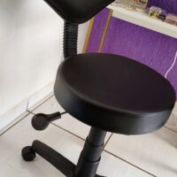 Mocho Verona Giratório sem Encosto com Regulagem a Gás | Estética, Tatuagem, Clínica e Laboratório | 16 Cores — Cadeira Escritório IND photo review