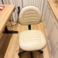 Cadeira Executiva Belluno Giratória em Couro Sintético com Regulagem de Altura | Escritório, Home Office e Recepção — Cadeira Escritório IND photo review