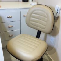 Cadeira Executiva Belluno Giratória em Couro Sintético com Regulagem de Altura | Escritório, Home Office e Recepção — Cadeira Escritório IND photo review