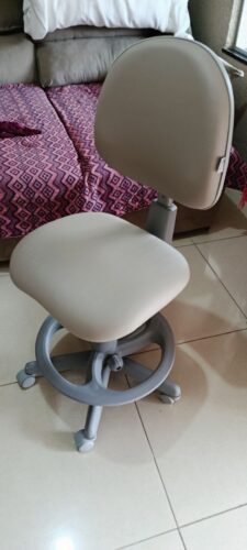 Cadeira Giratória para Nail Designer e Manicure com Encosto e Regulagem a Gás | 28 Cores — Cadeira Escritório IND photo review