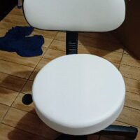 Mocho Verona Giratório sem Encosto com Regulagem a Gás | Estética, Tatuagem, Clínica e Laboratório | 16 Cores — Cadeira Escritório IND photo review
