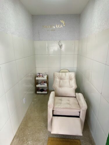 Mocho Giratório com Encosto e Regulagem a Gás | Estética, Massagem, Tatuagem e Consultório | 13 Cores — Cadeira Escritório IND photo review