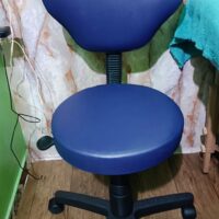 Mocho Verona Giratório sem Encosto com Regulagem a Gás | Estética, Tatuagem, Clínica e Laboratório | 16 Cores — Cadeira Escritório IND photo review