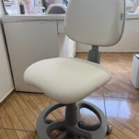 Cadeira Giratória para Nail Designer e Manicure com Encosto e Regulagem a Gás | 28 Cores — Cadeira Escritório IND photo review