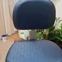Mocho 2009 com Aro de Apoio para os Pés — para Consultório Odontológico e Bancada Alta | Encosto Regulável, Acabamento Cinza, 135 kg | 17 Cores — Cadeira Escritório IND photo review