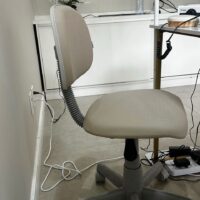 Mocho Profissional para Bancada Baixa — Entrada da Linha, sem Aro | Acabamento Cinza, Altura 44–54 cm, 110 kg | 31 Cores — Cadeira Escritório IND photo review