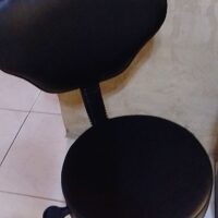 Mocho Verona Giratório sem Encosto com Regulagem a Gás | Estética, Tatuagem, Clínica e Laboratório | 16 Cores — Cadeira Escritório IND photo review