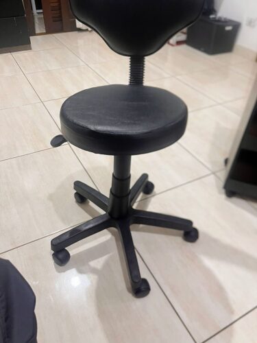 Mocho Verona Giratório sem Encosto com Regulagem a Gás | Estética, Tatuagem, Clínica e Laboratório | 16 Cores — Cadeira Escritório IND photo review