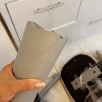 Mocho com Encosto de Regulagem em Profundidade — para Quem Divide o Mocho ou Tem Tronco Curto/Longo | Acabamento Cinza, 135 kg | 24 Cores — Cadeira Escritório IND photo review