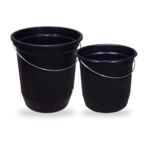 Kit 2 Baldes 1 Nº15 13,5 Litros e 1 Nº8 7,5 Litros Preto com Alça de Aço para Limpeza